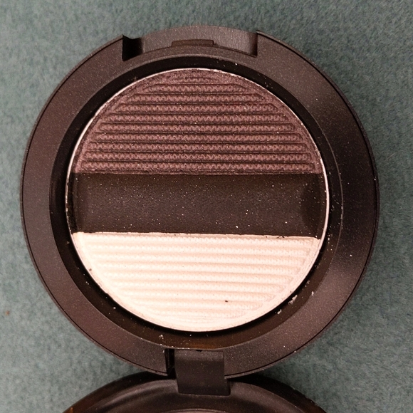 MAC Cosmetics: Eye Shadow w/Liner, NWT - Picture 1 of 5